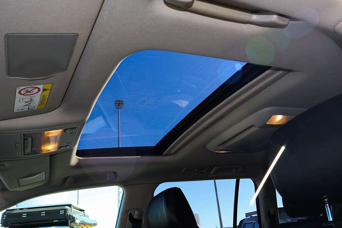 2013 Toyota Landcruiser Sahara VDJ200R