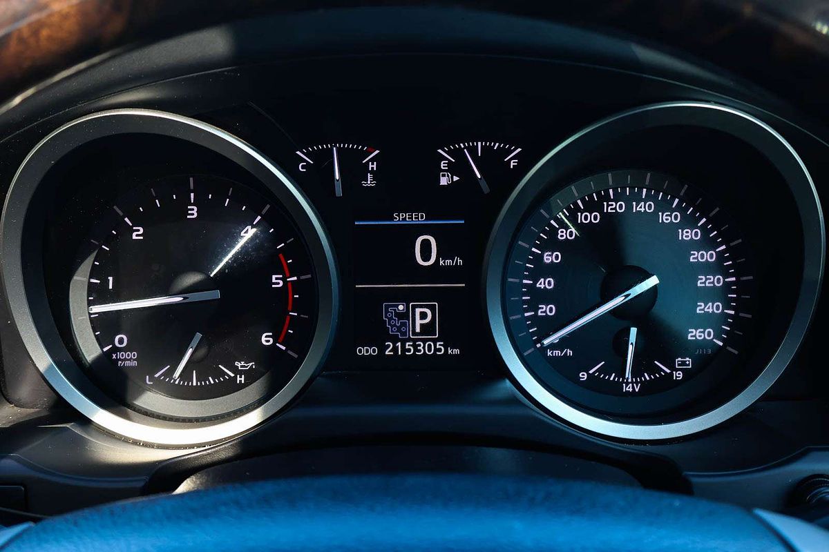 2013 Toyota Landcruiser Sahara VDJ200R