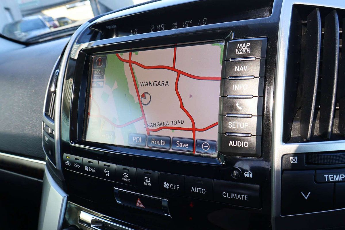 2013 Toyota Landcruiser Sahara VDJ200R