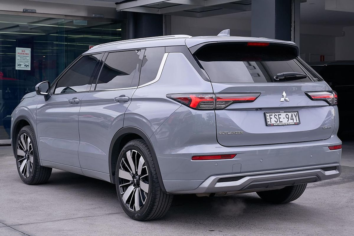 2025 Mitsubishi Outlander Exceed ZM