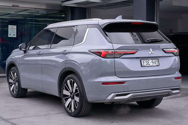 2025 Mitsubishi Outlander Exceed ZM