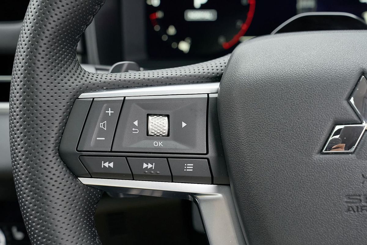 2025 Mitsubishi Outlander Exceed ZM