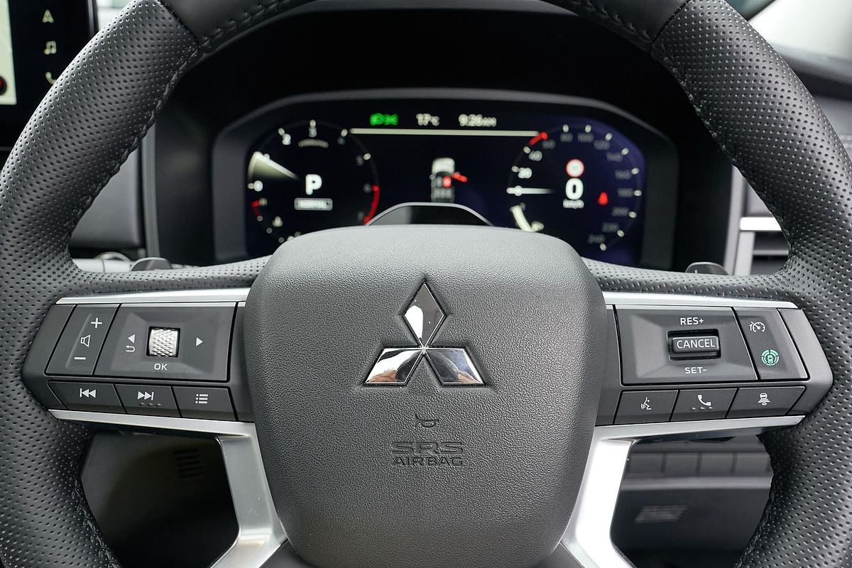 2025 Mitsubishi Outlander Exceed ZM