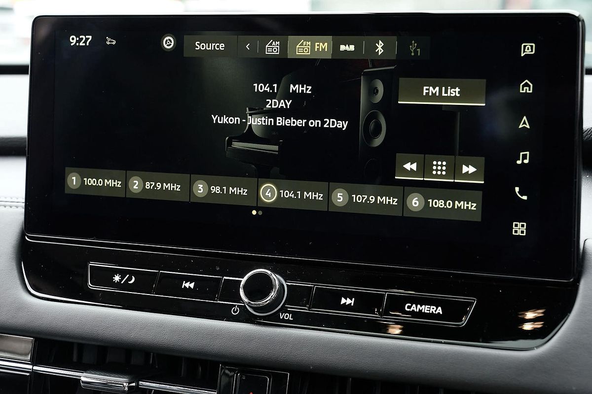 2025 Mitsubishi Outlander Exceed ZM
