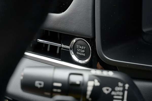 2025 Mitsubishi Outlander Exceed ZM
