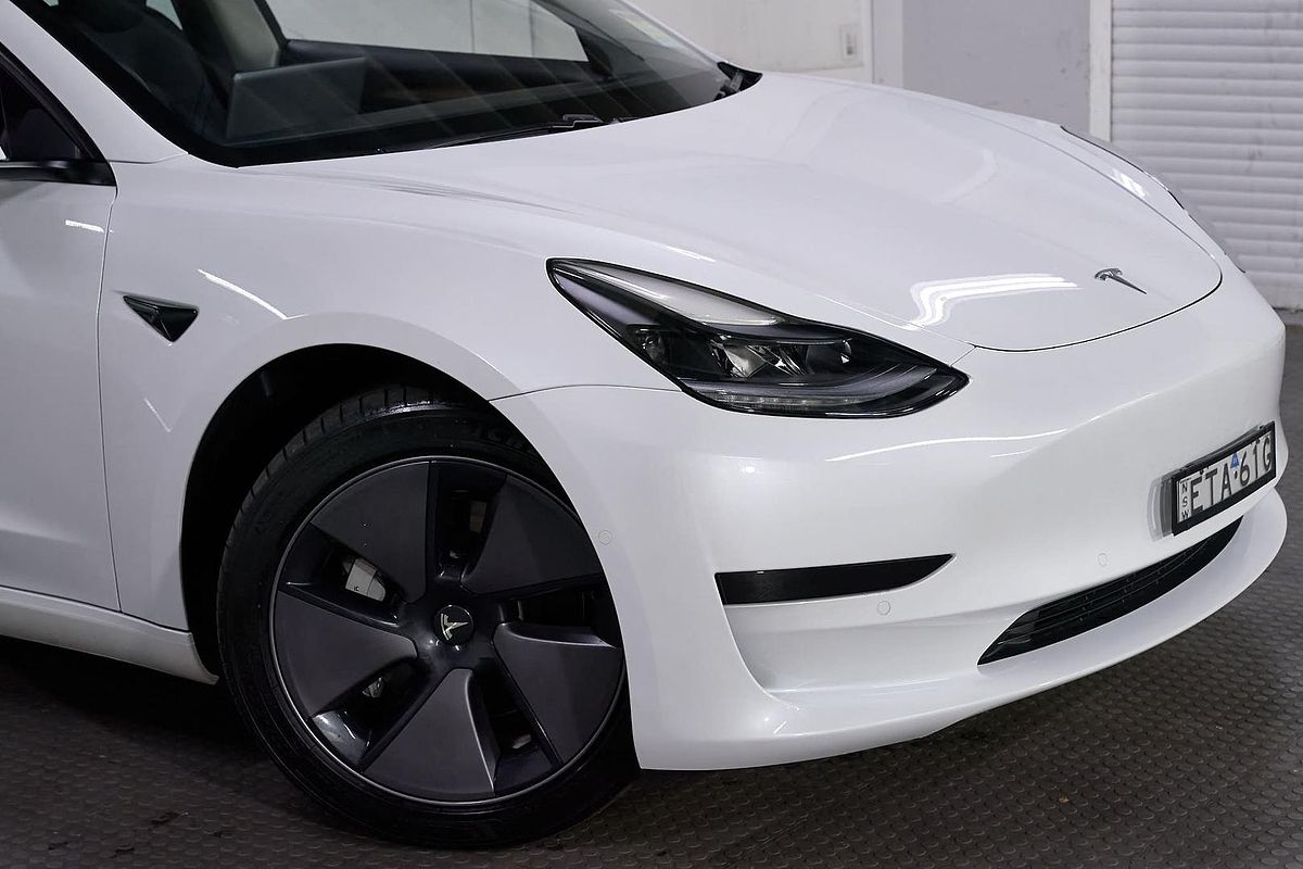 2022 Tesla Model 3 Rear-Wheel Drive