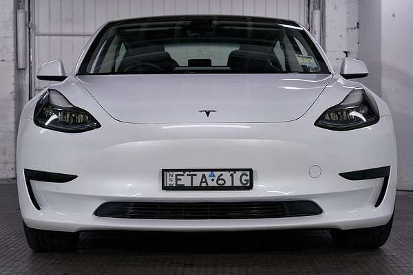 2022 Tesla Model 3 Rear-Wheel Drive