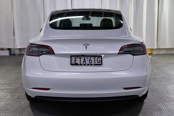 2022 Tesla Model 3 Rear-Wheel Drive