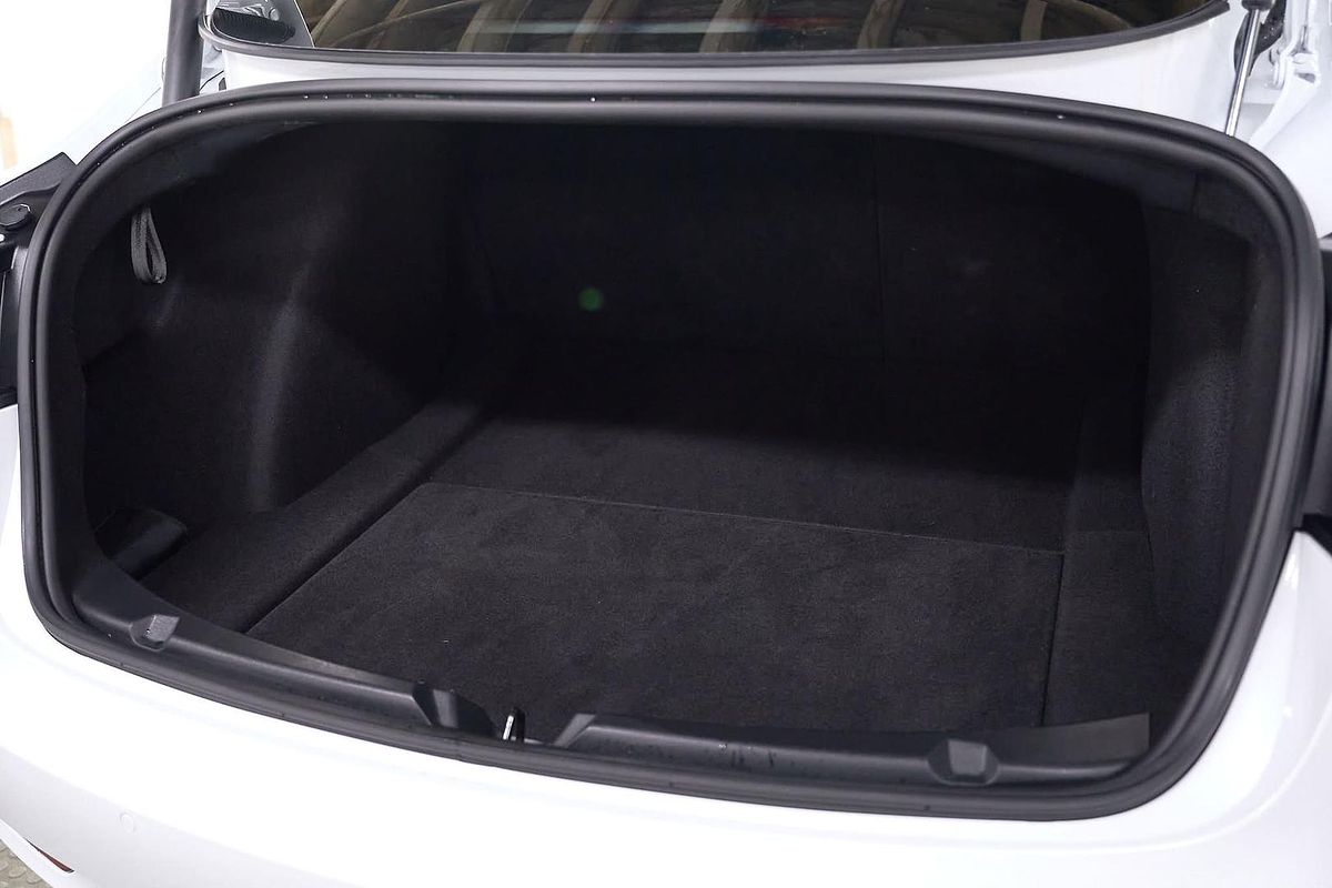 2022 Tesla Model 3 Rear-Wheel Drive