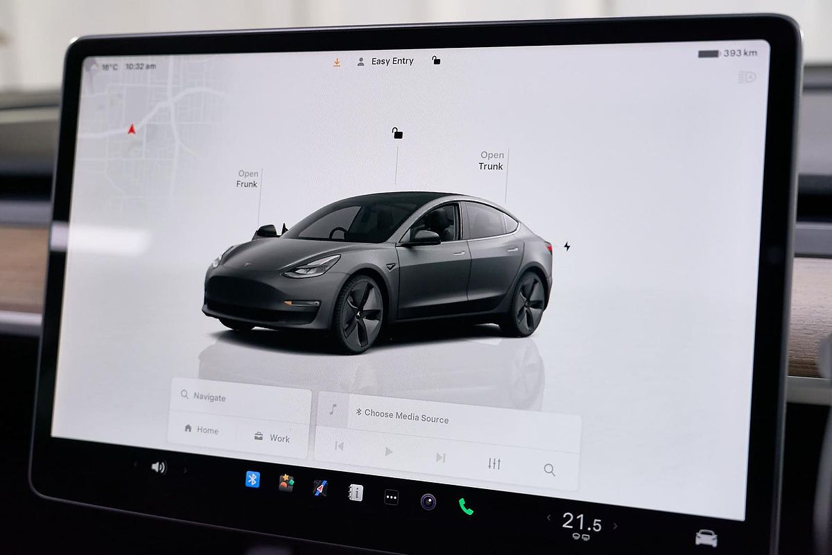 2022 Tesla Model 3 Rear-Wheel Drive