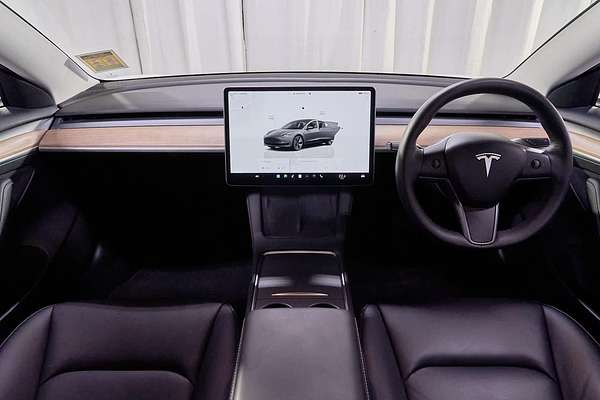 2022 Tesla Model 3 Rear-Wheel Drive
