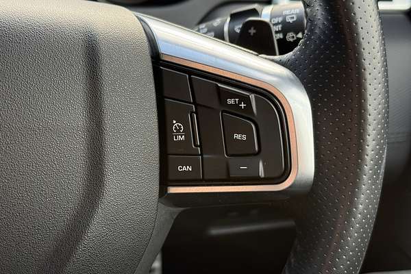 2017 Land Rover Discovery Sport SD4 HSE Luxury L550
