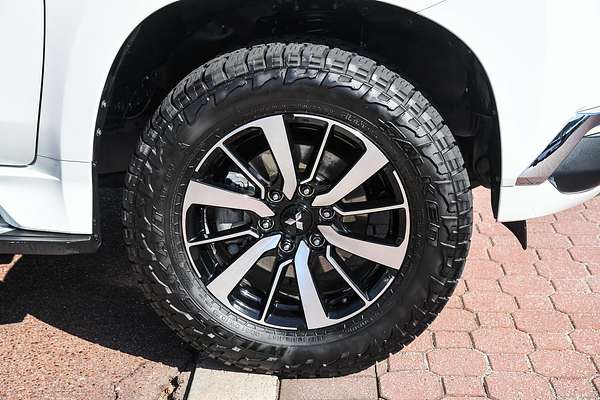 2016 Mitsubishi Pajero Sport GLS QE