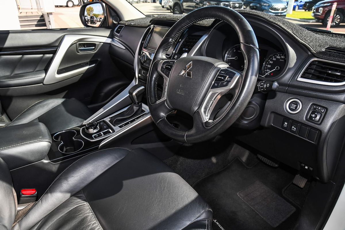 2016 Mitsubishi Pajero Sport GLS QE