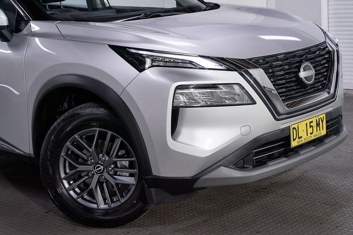 2024 Nissan X-TRAIL ST T33