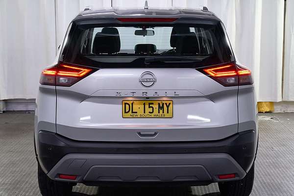 2024 Nissan X-TRAIL ST T33
