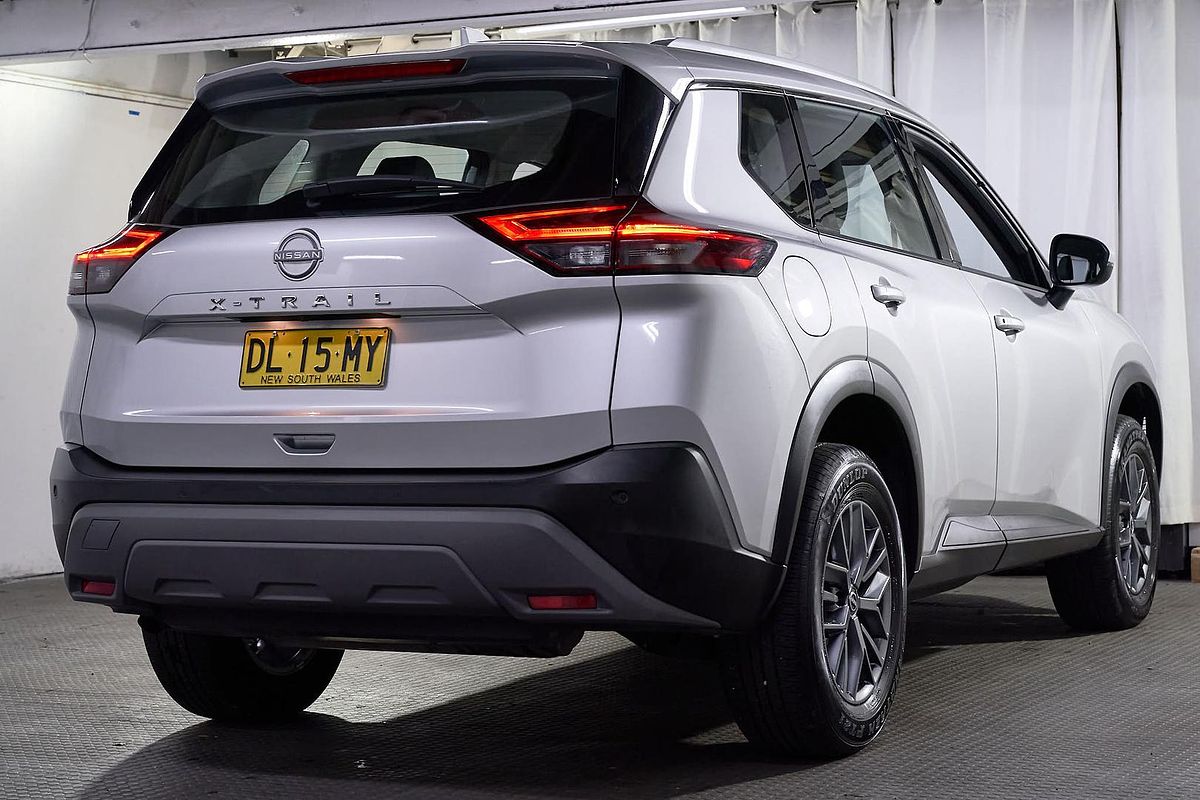 2024 Nissan X-TRAIL ST T33
