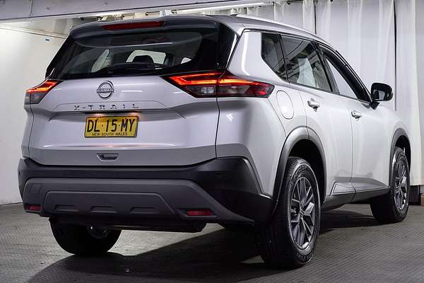 2024 Nissan X-TRAIL ST T33