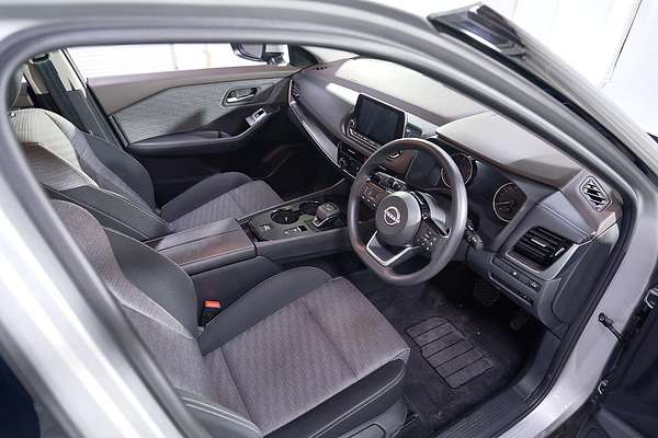 2024 Nissan X-TRAIL ST T33