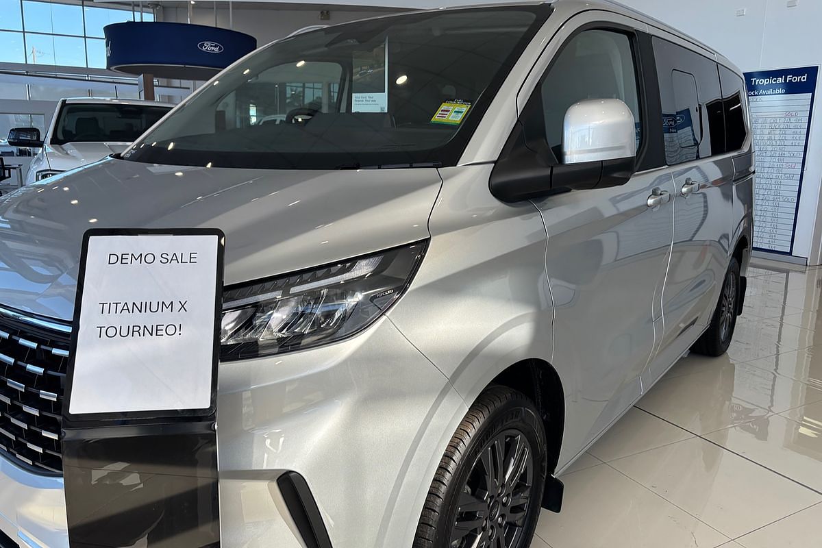 2025 Ford Transit Custom