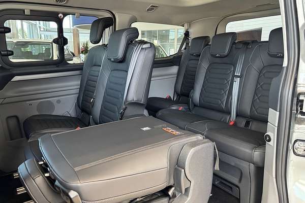 2025 Ford Transit Custom