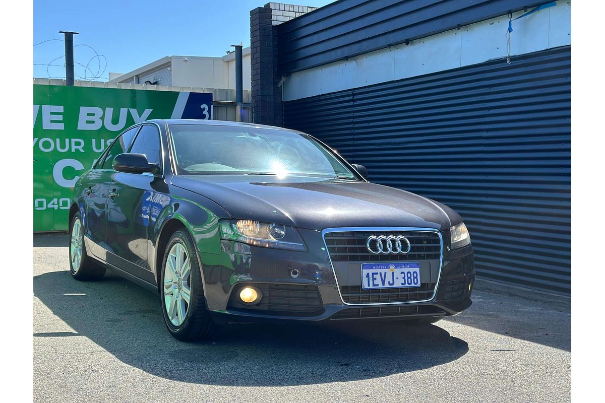 2010 Audi A4  B8