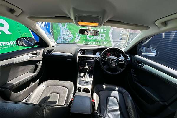 2010 Audi A4  B8