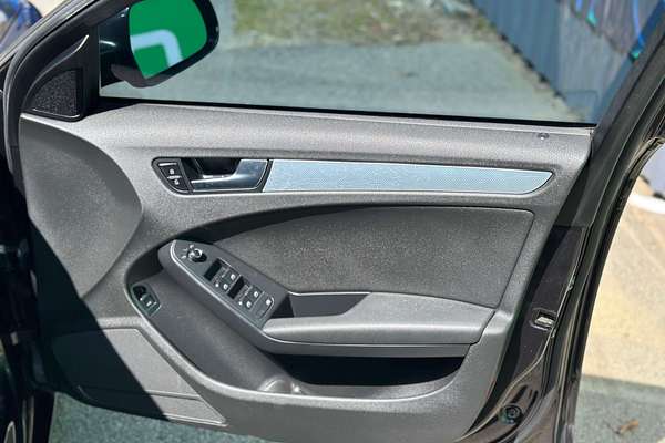2010 Audi A4  B8