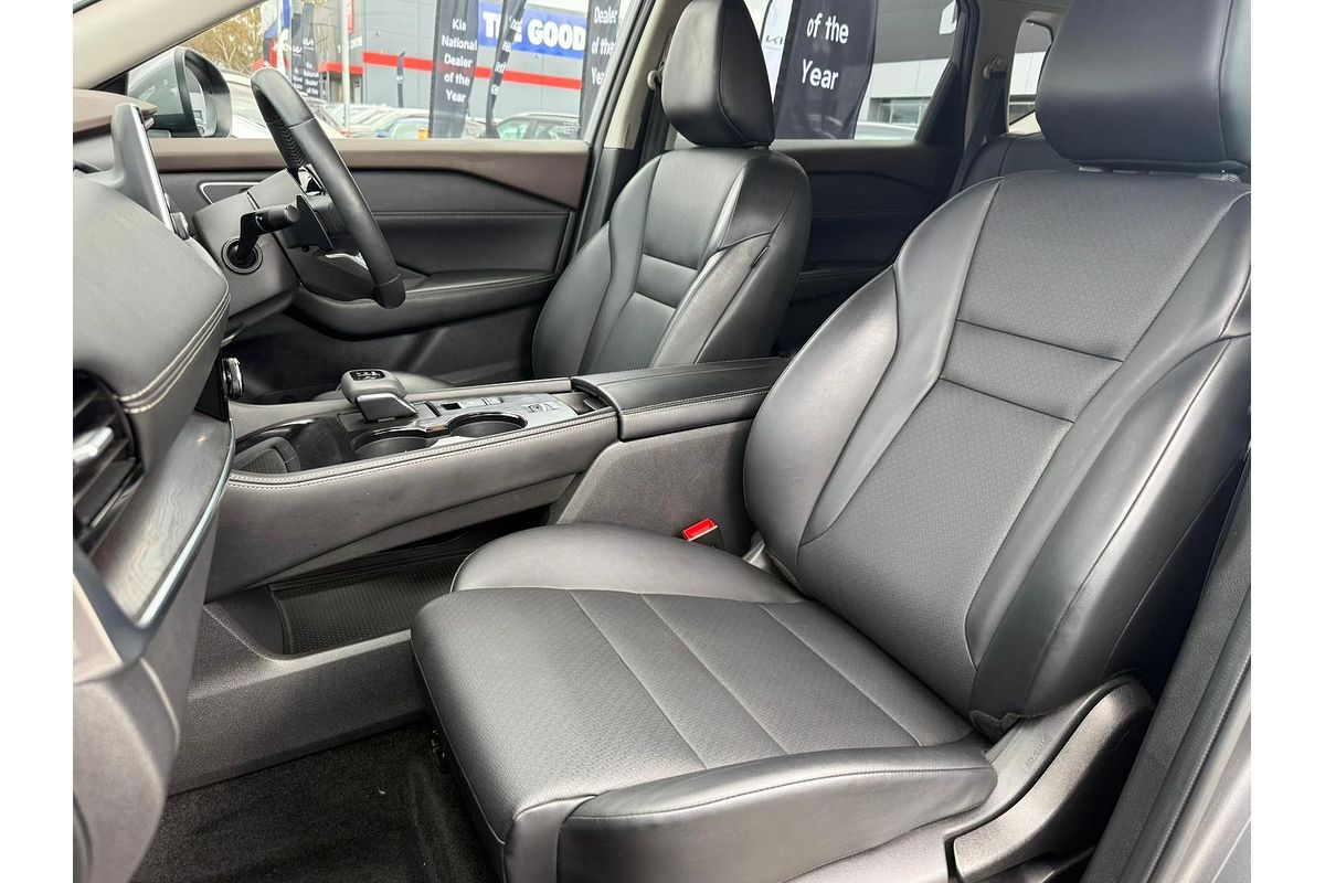 2024 Nissan X-TRAIL ST-L T33