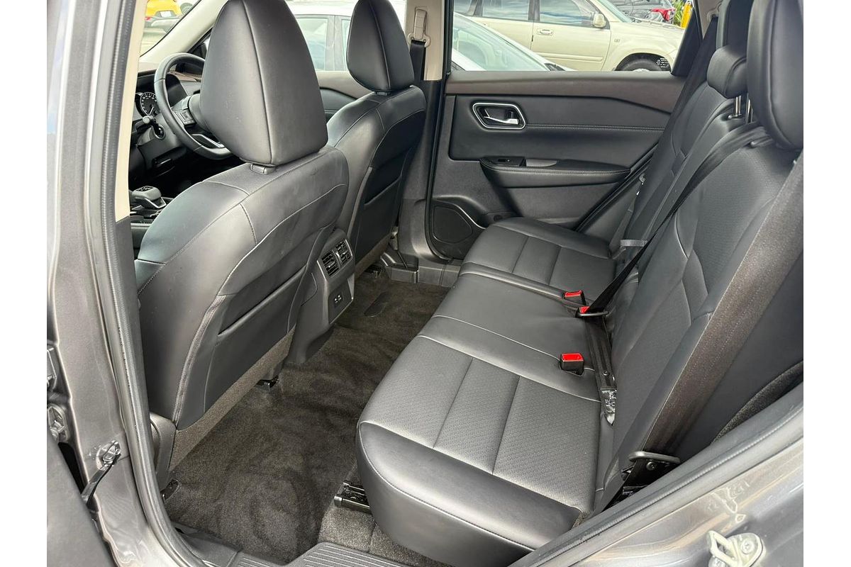 2024 Nissan X-TRAIL ST-L T33