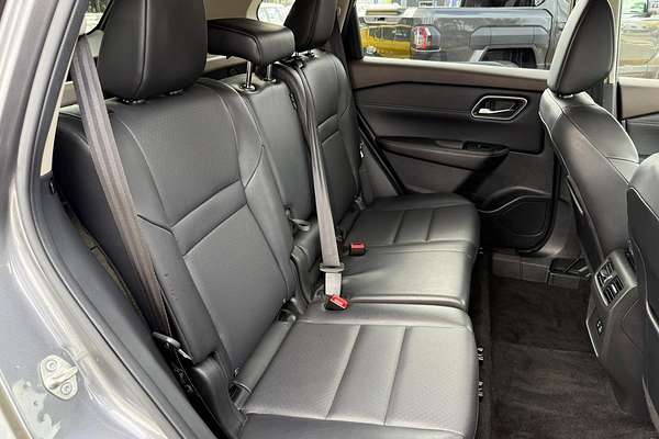 2024 Nissan X-TRAIL ST-L T33