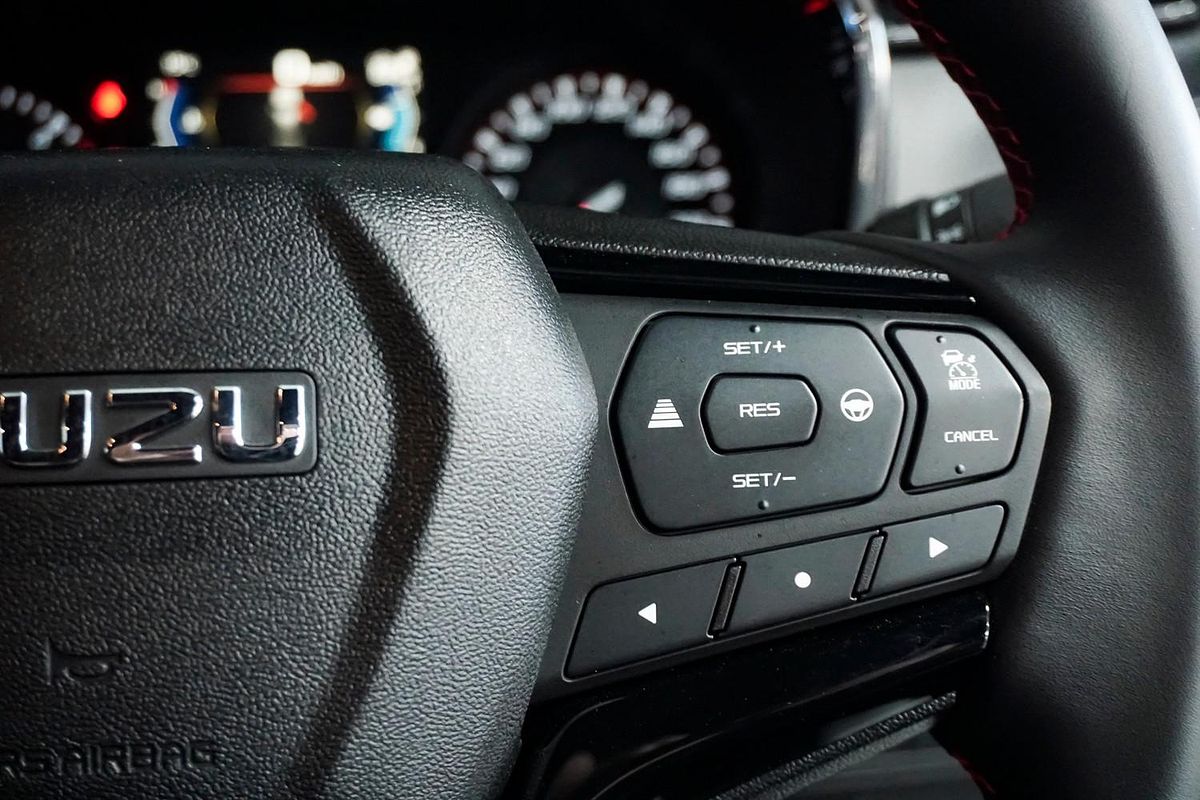 2023 Isuzu D-MAX X-TERRAIN 4X4