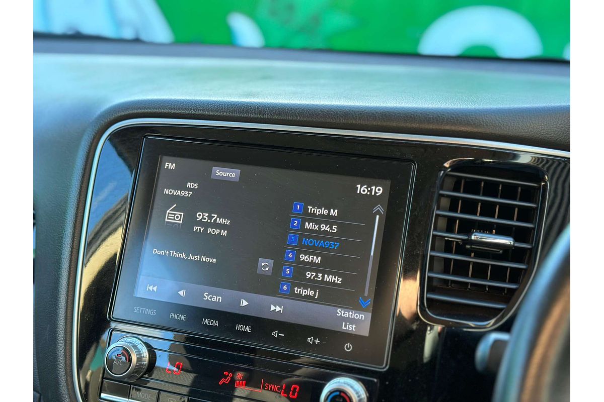 2020 Mitsubishi Outlander ES ZL
