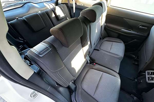 2020 Mitsubishi Outlander ES ZL