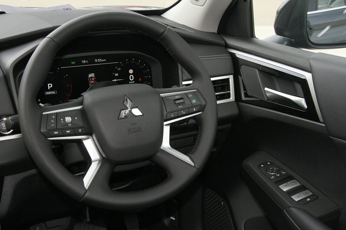 2025 Mitsubishi Outlander Aspire ZM