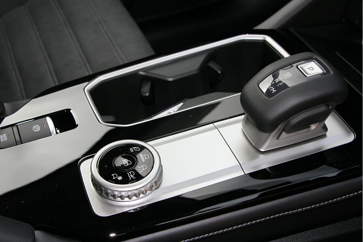 2025 Mitsubishi Outlander Aspire ZM