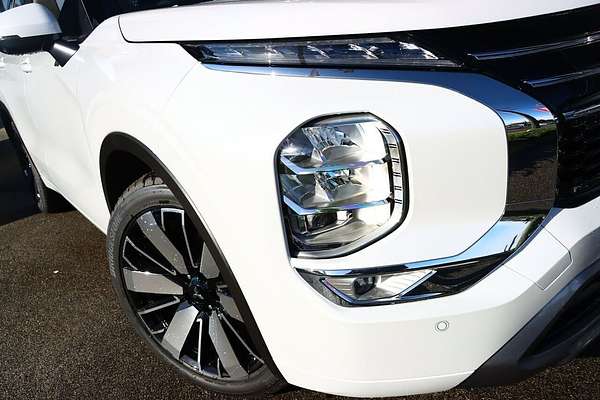 2025 Mitsubishi Outlander Exceed Tourer ZM