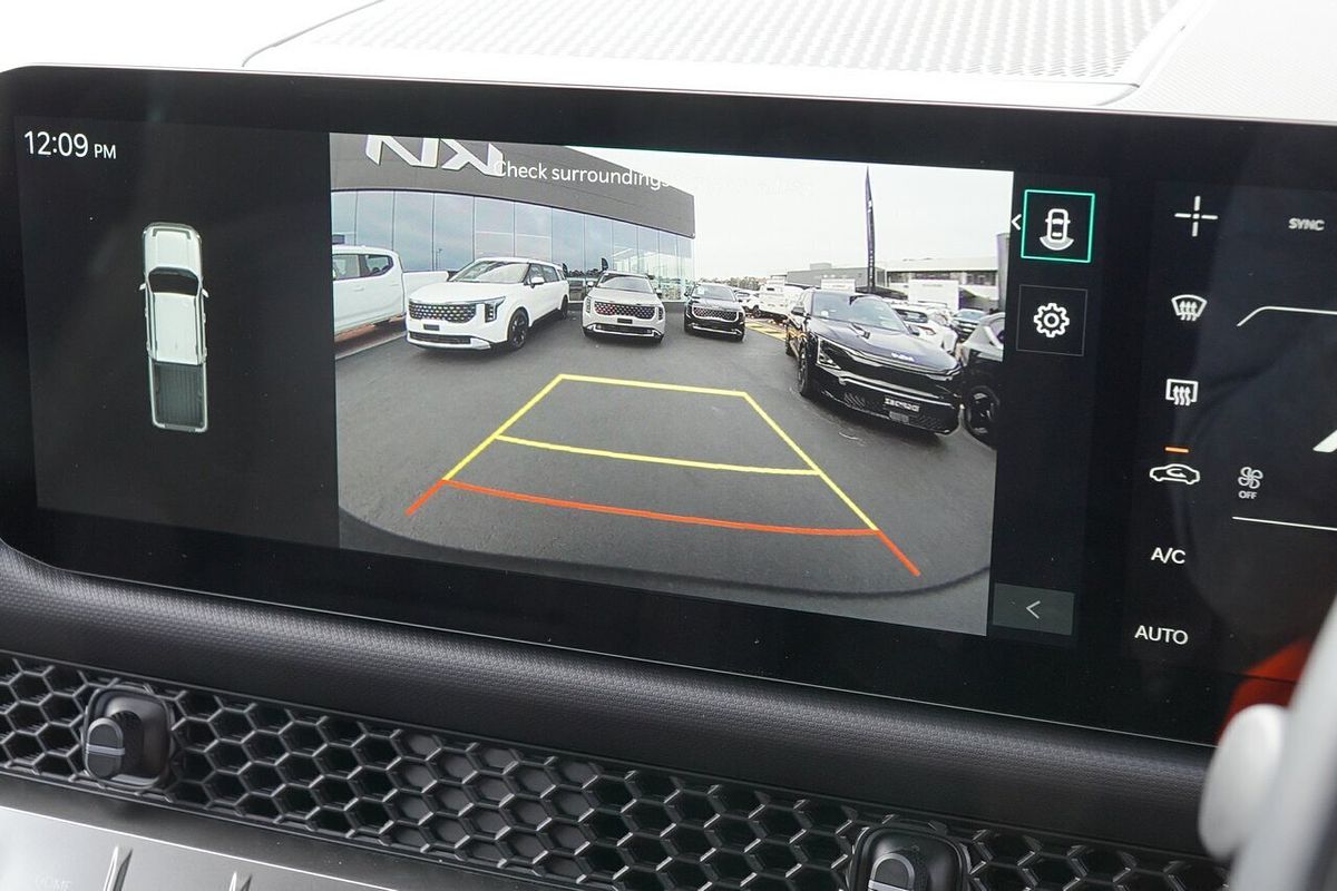 2025 Kia Tasman SX TK 4X4