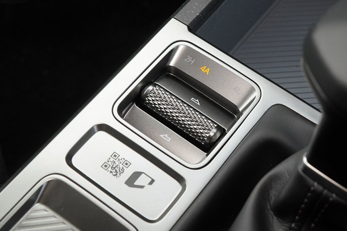 2025 Kia Tasman SX TK 4X4