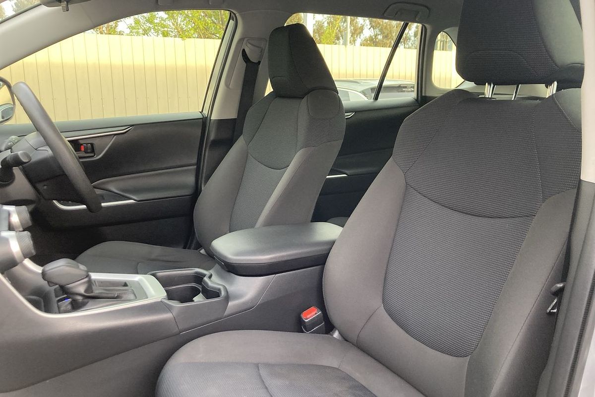 2020 Toyota RAV4 GX MXAA52R