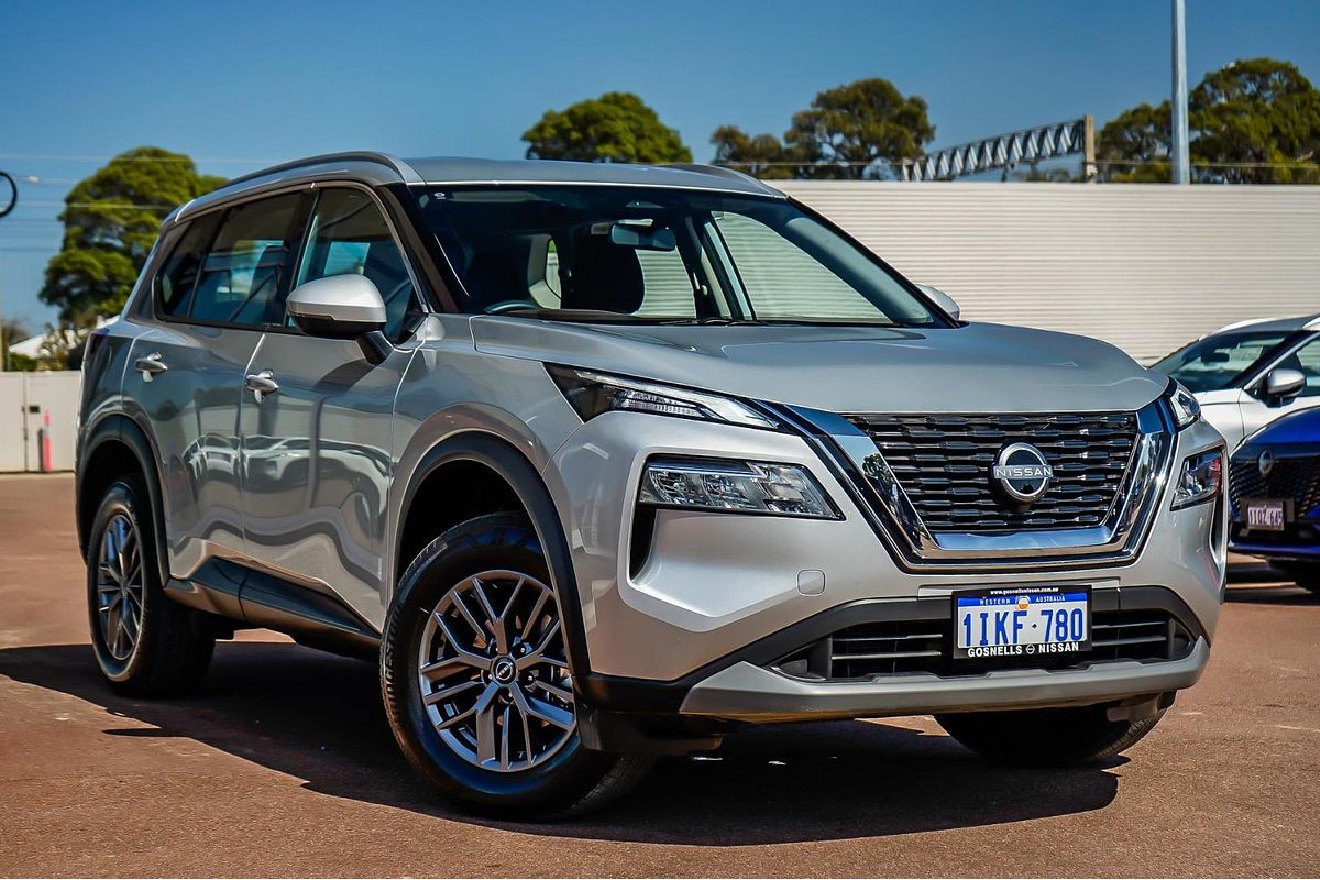 2024 Nissan X-TRAIL ST T33