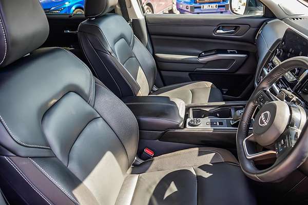 2023 Nissan Pathfinder Ti R53