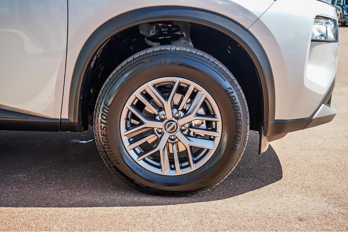 2024 Nissan X-TRAIL ST T33