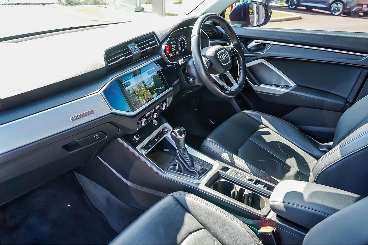 2020 Audi Q3 35 TFSI Launch Edition F3