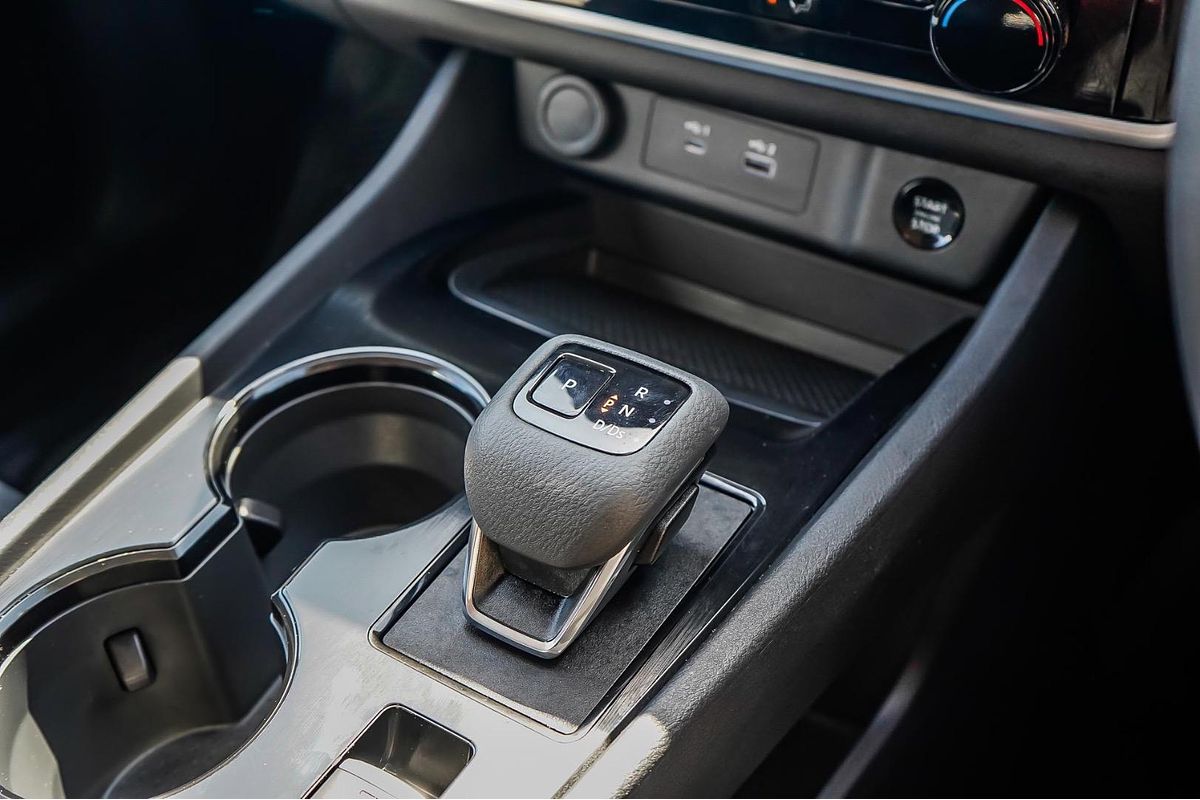 2024 Nissan X-TRAIL ST T33