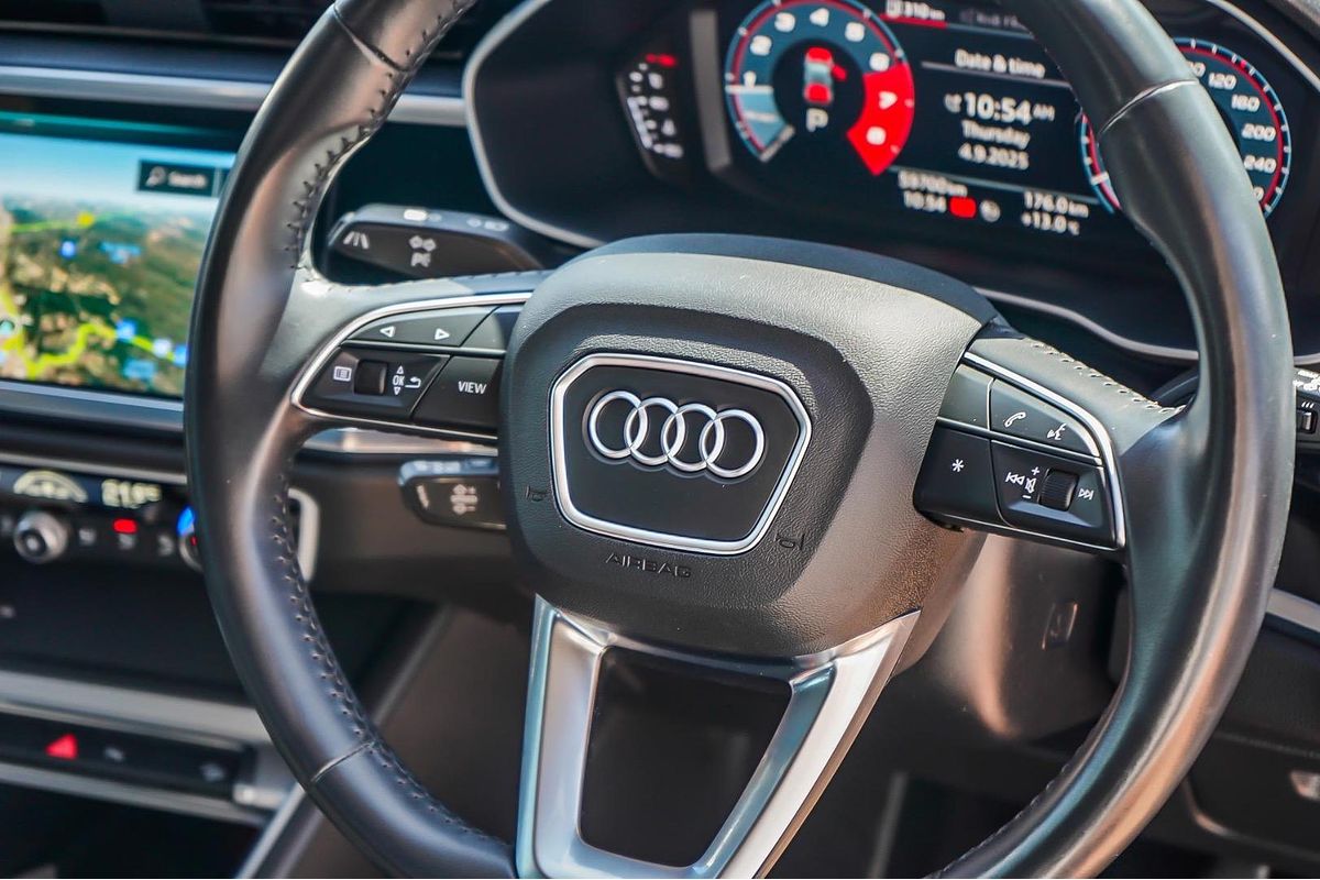 2020 Audi Q3 35 TFSI Launch Edition F3