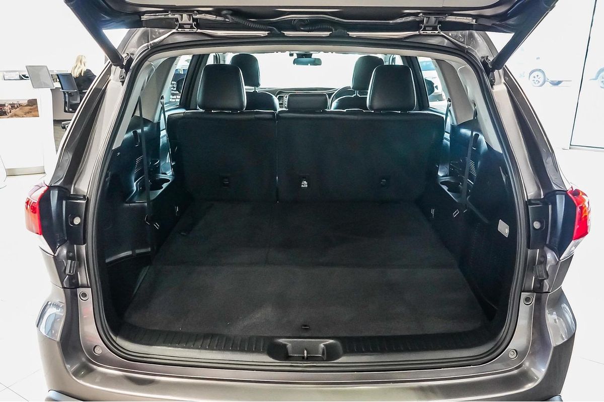 2019 Toyota Kluger Black Edition GSU50R