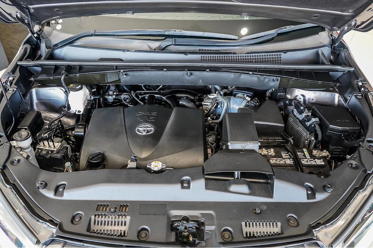 2019 Toyota Kluger Black Edition GSU50R