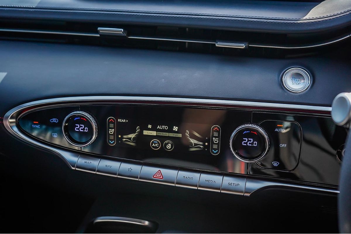 2021 Genesis GV70 2.5T AWD JK.V1