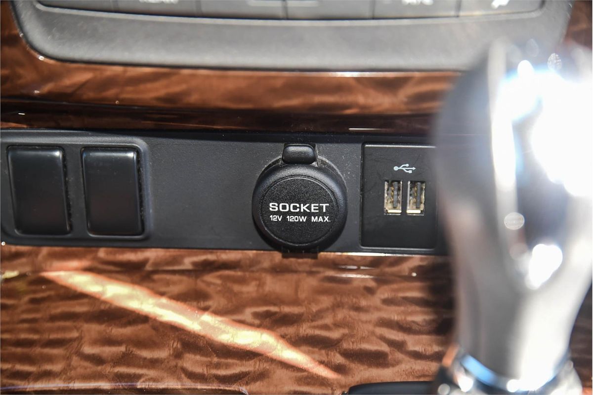 2018 Nissan Patrol Ti Y62 Series 4